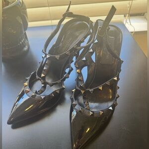 Valentino Rockstud patent leather heels